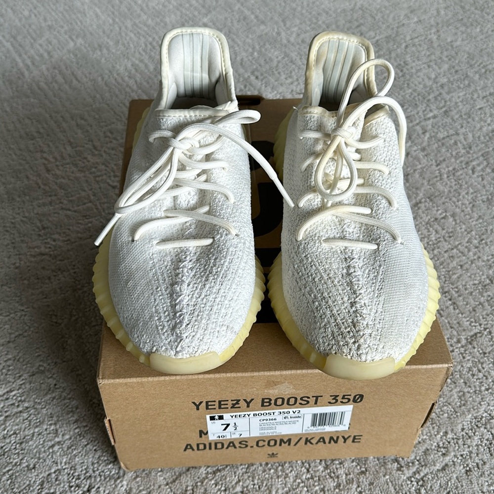 Yeezy Boost 350 w/box, size 7.5